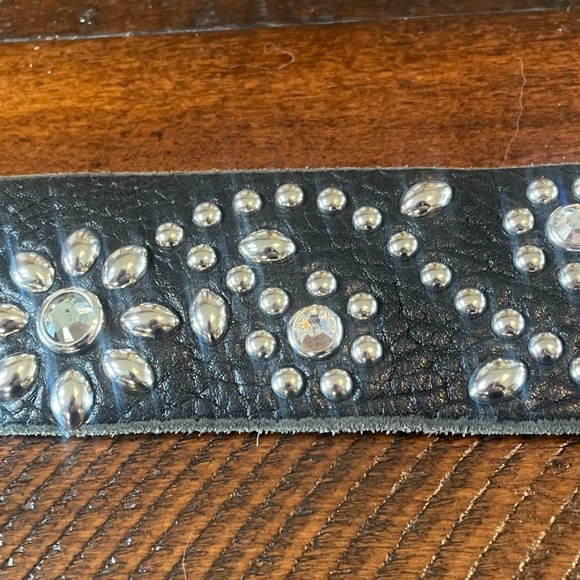 Y2K TYLIE MALIBU Crystal Studded Belt